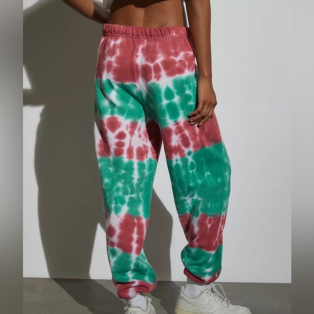 Urban Renewal Remade Red/Rouge Sweatpants.